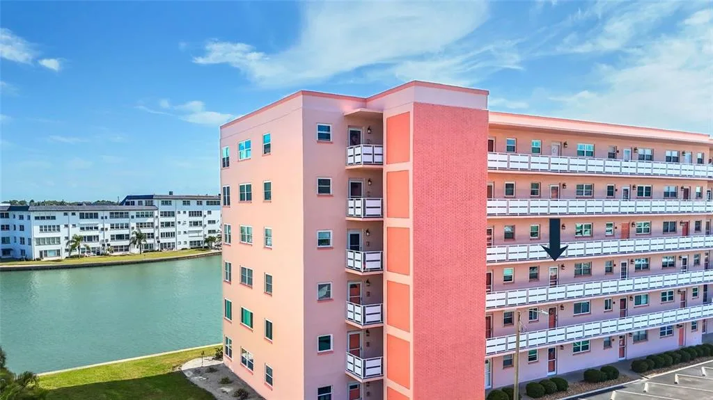 6025 SHORE BOULEVARD S # 303, GULFPORT, FL 33707