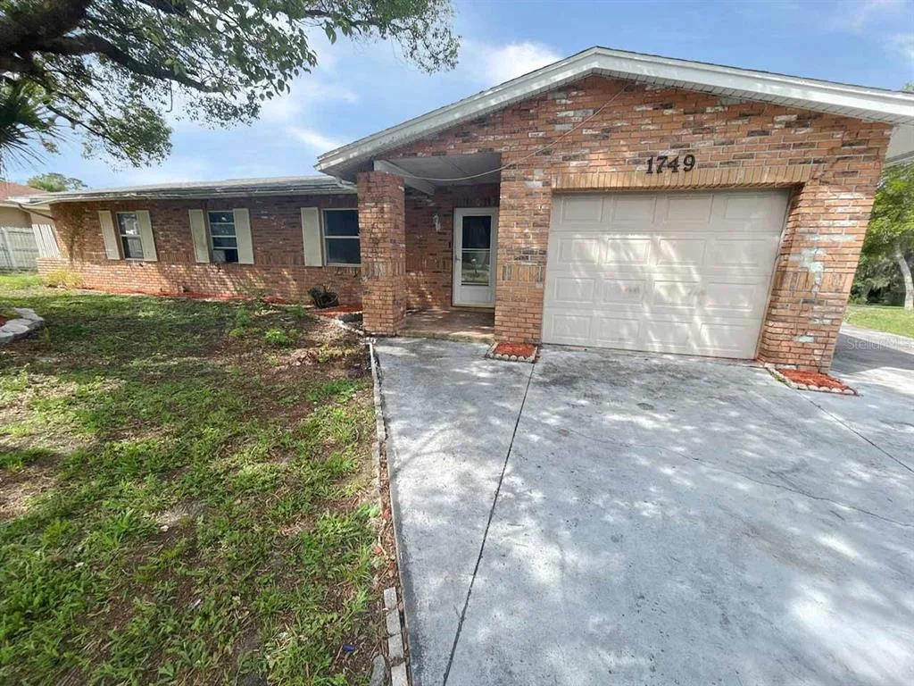 1749 HAVERHILL DRIVE, DELTONA, FL 32725