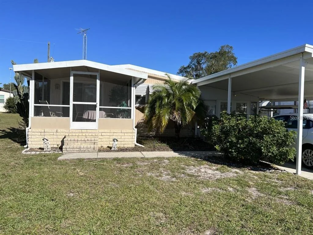 9072 LAKE POINT BOULEVARD, LAKE WALES, FL 33898