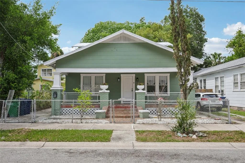 1305 E 17TH AVENUE, TAMPA, FL 33605
