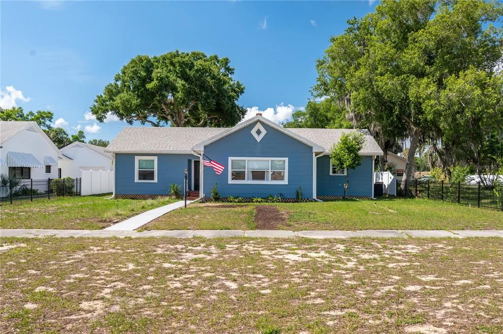 414 E BULLARD AVENUE, LAKE WALES, FL 33853