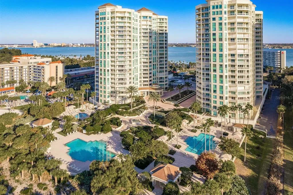 1170 SE GULF BOULEVARD # 305, CLEARWATER BEACH, FL 33767
