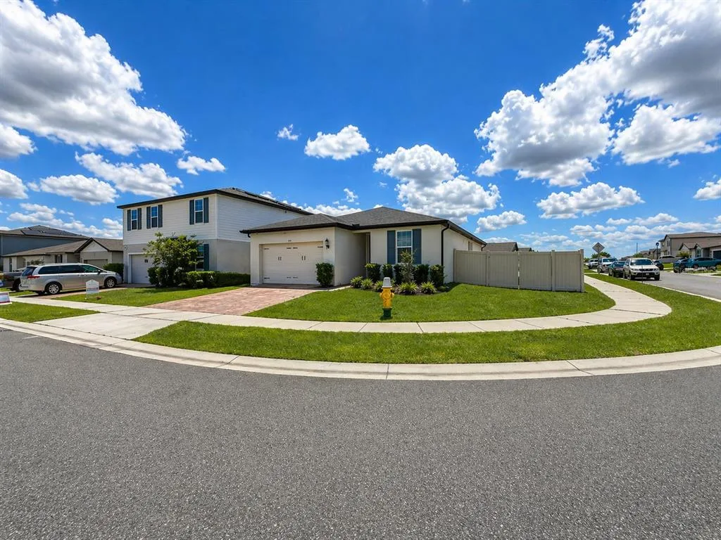 445 MCKENNA DRIVE, WINTER HAVEN, FL 33881