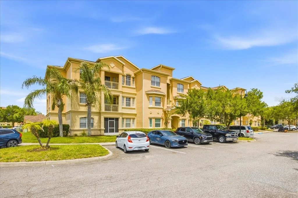 301 TERRACE RIDGE CIRCLE # 301, DAVENPORT, FL 33896