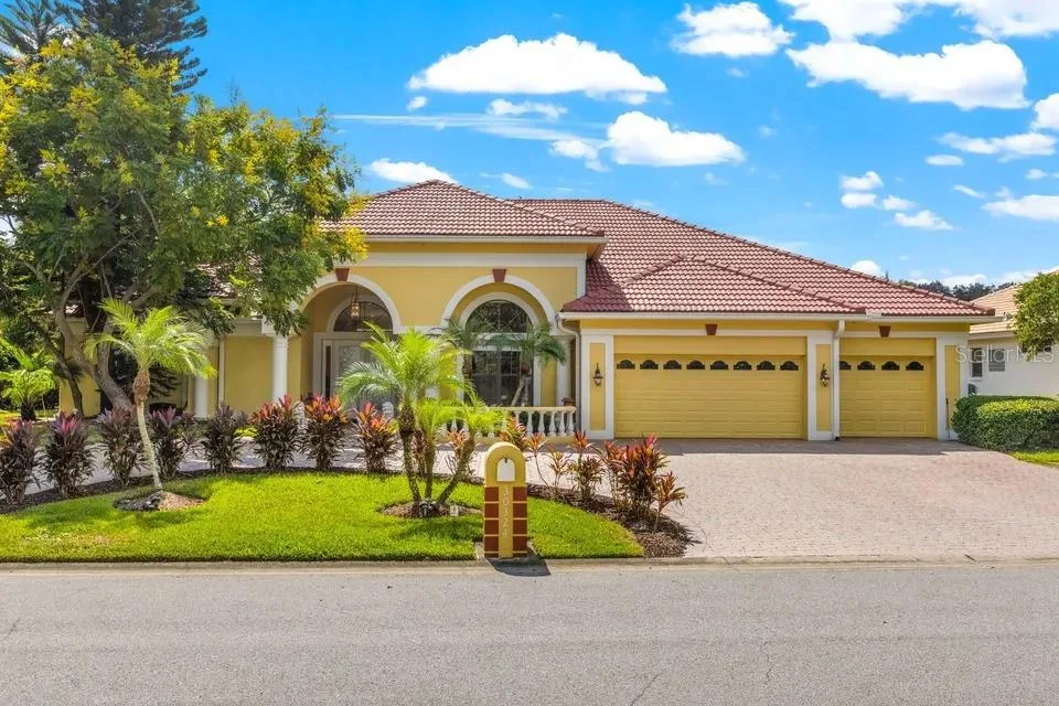 30324 LAURELWOOD LANE, WESLEY CHAPEL, FL 33543
