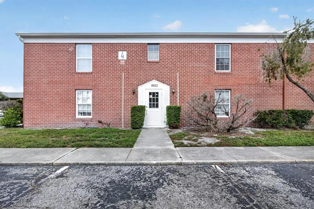 8522 10TH STREET N # D, ST PETERSBURG, FL 33702