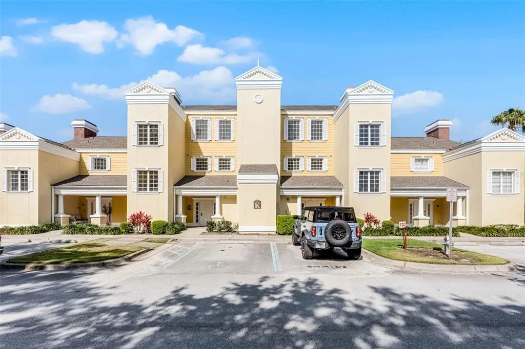 1322 SEVEN EAGLES CT # 301, REUNION, FL 34747