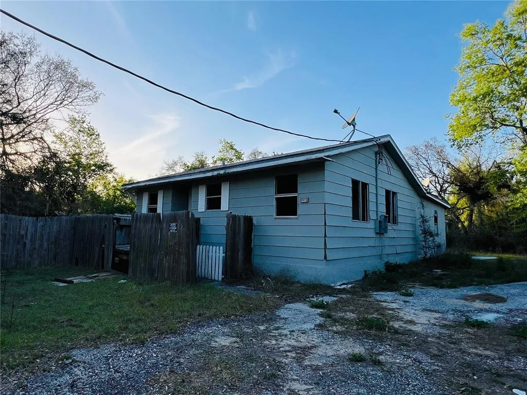 20715 SE 141ST PLACE, UMATILLA, FL 32784