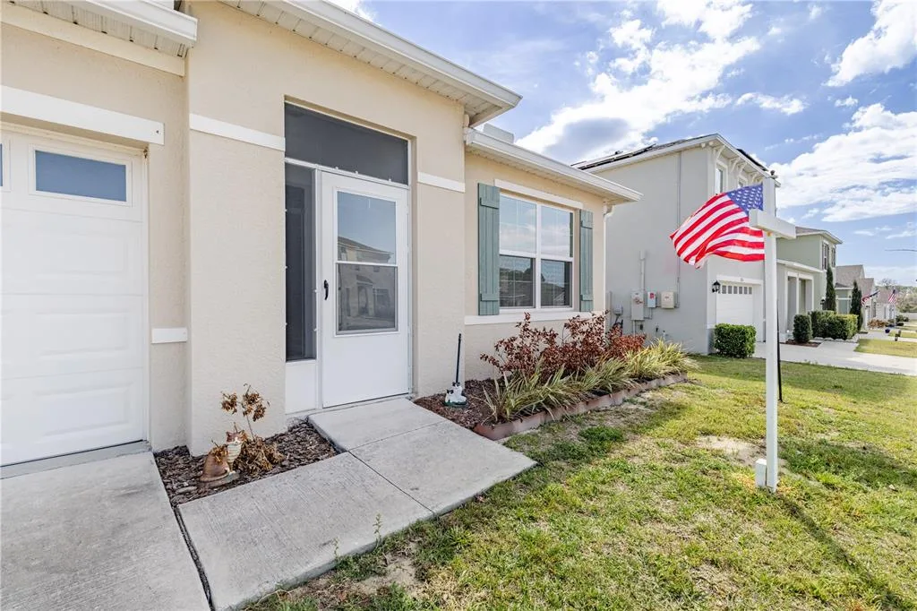 1768 HENIN CIRCLE, TAVARES, FL 32778