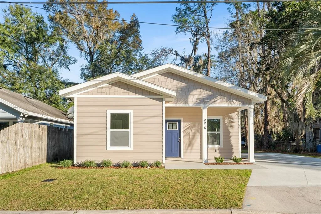 2016 NE 3RD AVENUE, GAINESVILLE, FL 32641