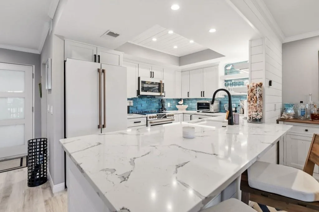 2055 GULF OF MEXICO DRIVE # G2-213, LONGBOAT KEY, FL 34228