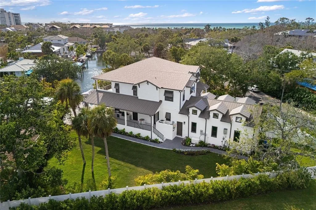 4634 HIGEL AVENUE, SARASOTA, FL 34242