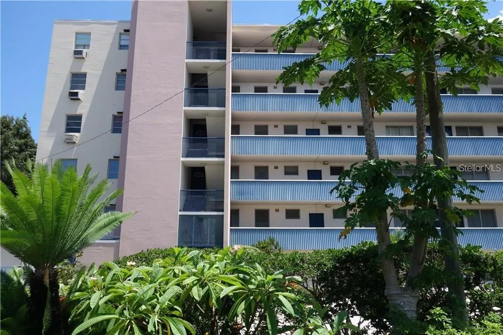 200 N BETTY LANE # 2E, CLEARWATER, FL 33755