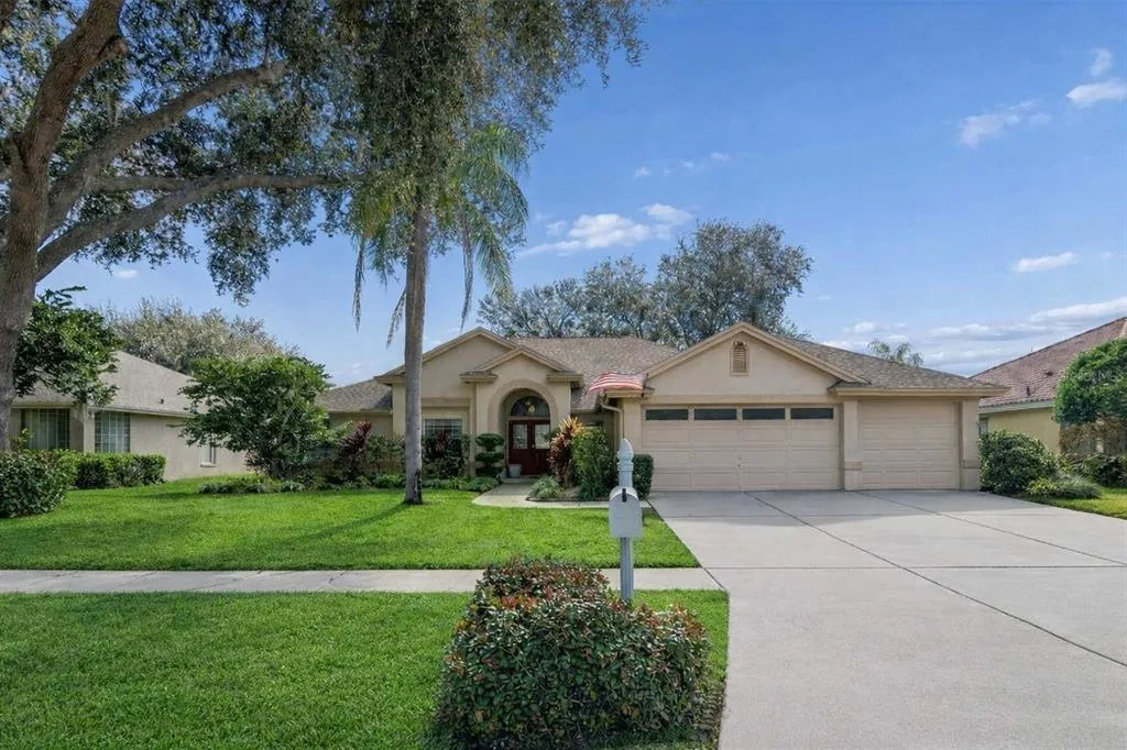 16711 LONGLEAT DRIVE, LUTZ, FL 33549