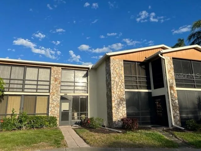 5400 34TH STREET W # E8, BRADENTON, FL 34210