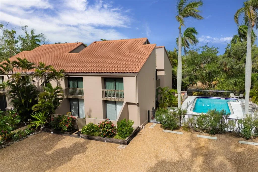 220 PASS KEY ROAD # 220, SARASOTA, FL 34242