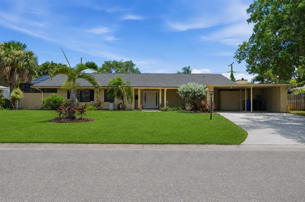 3944 49TH AVENUE S, ST PETERSBURG, FL 33711