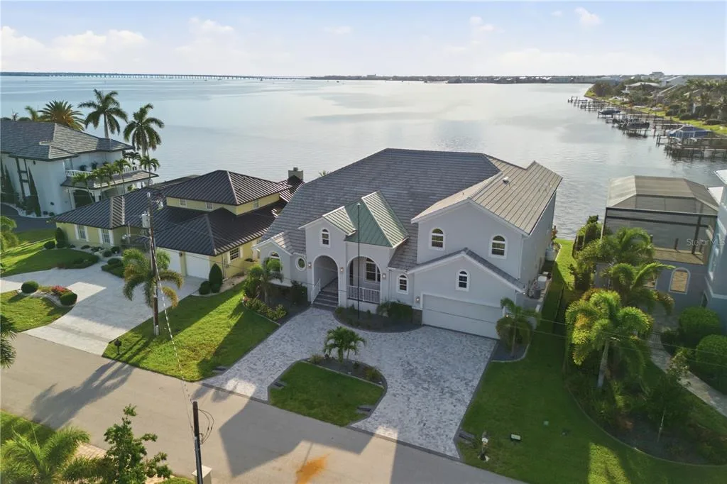 2139 PALM TREE DRIVE, PUNTA GORDA, FL 33950