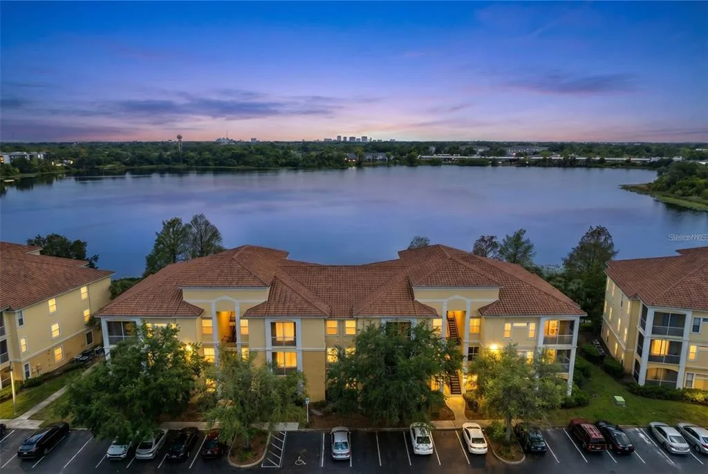1440 LAKE SHADOW CIRCLE # 8305, MAITLAND, FL 32751