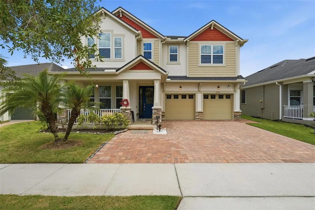 8986 FULLERWOOD AVENUE, ORLANDO, FL 32832