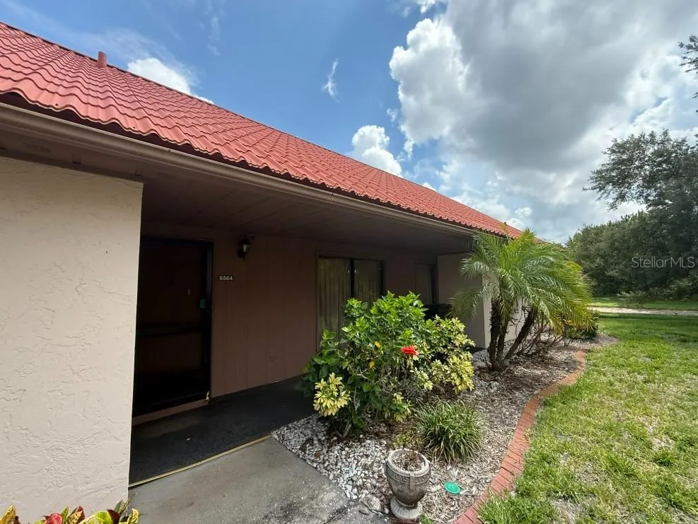 6564 DRAW LANE # 102, SARASOTA, FL 34238