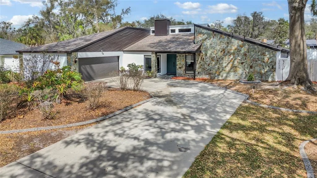 3033 WISTER CIRCLE, VALRICO, FL 33596