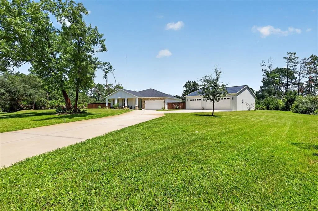 30658 EAST BLUEBELL AVE, EUSTIS, FL 32736
