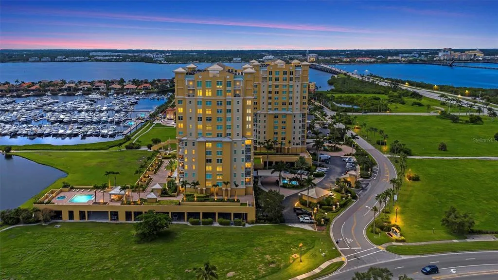 140 RIVIERA DUNES WAY # 206, PALMETTO, FL 34221