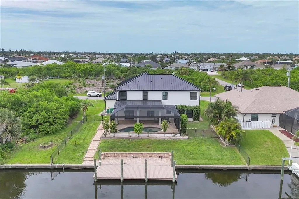 15530 AQUA CIRCLE, PORT CHARLOTTE, FL 33981