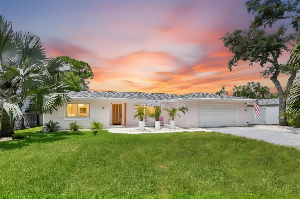 223 PINECREST DRIVE, PALM HARBOR, FL 34683