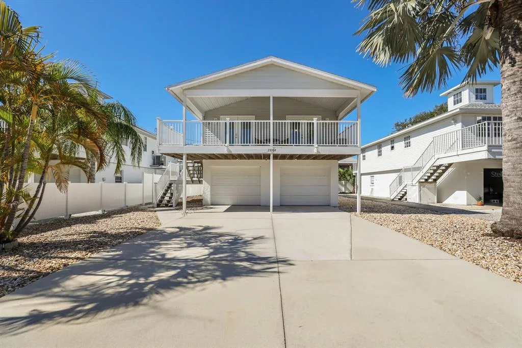 2804 AVENUE C, HOLMES BEACH, FL 34217