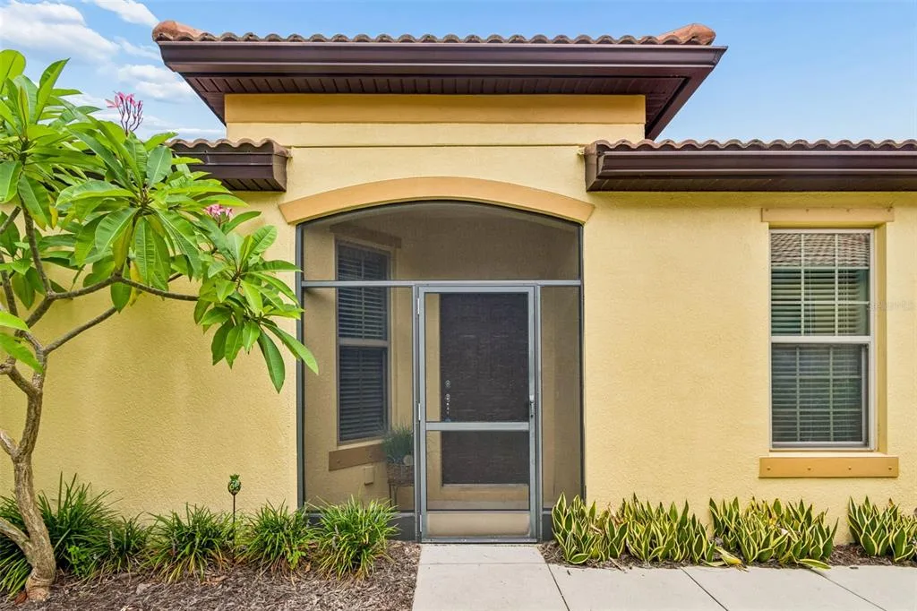 322 MYSTIC FALLS DRIVE, APOLLO BEACH, FL 33572