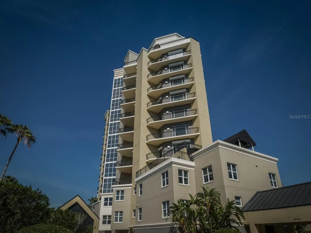 600 GARRISON COVE LANE # 2B, TAMPA, FL 33602