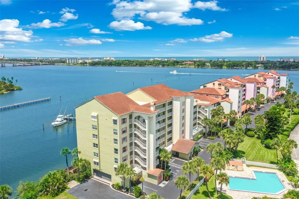 533 MARINA POINT DRIVE # 533, DAYTONA BEACH, FL 32114