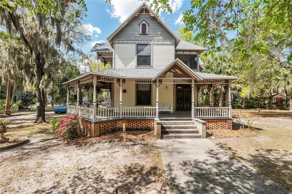 306 NE 3RD STREET, GAINESVILLE, FL 32601