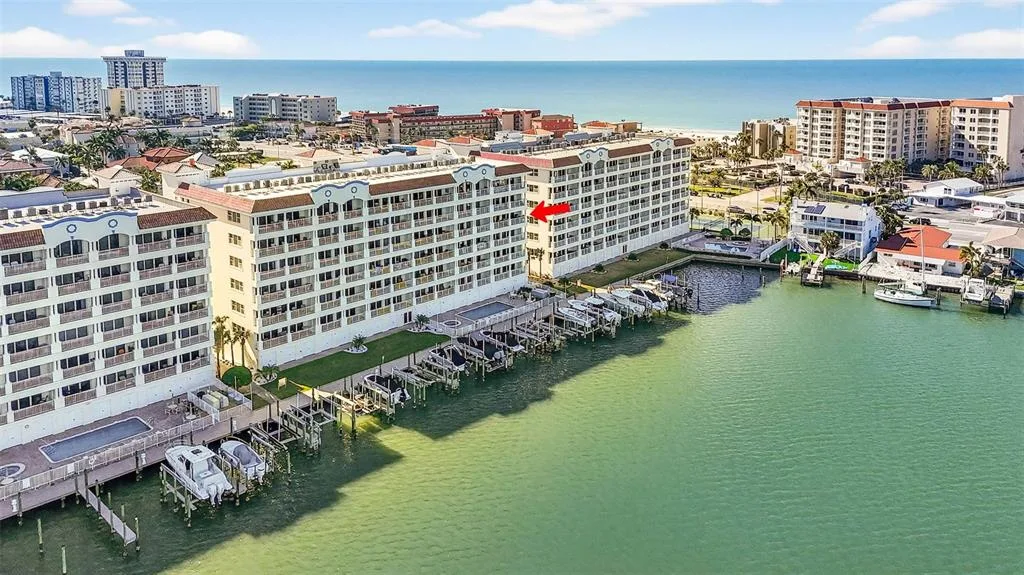 17717 GULF BOULEVARD # 401, REDINGTON SHORES, FL 33708