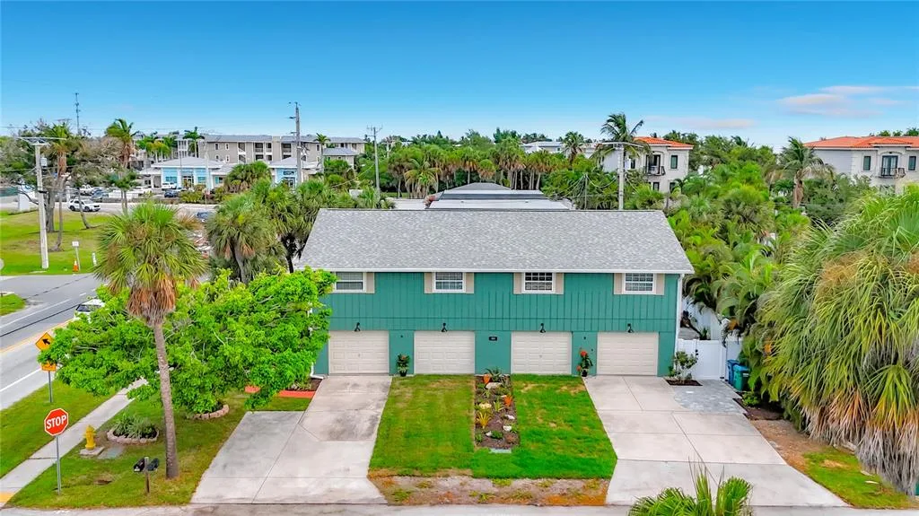 202 PEACOCK LANE # A, HOLMES BEACH, FL 34217