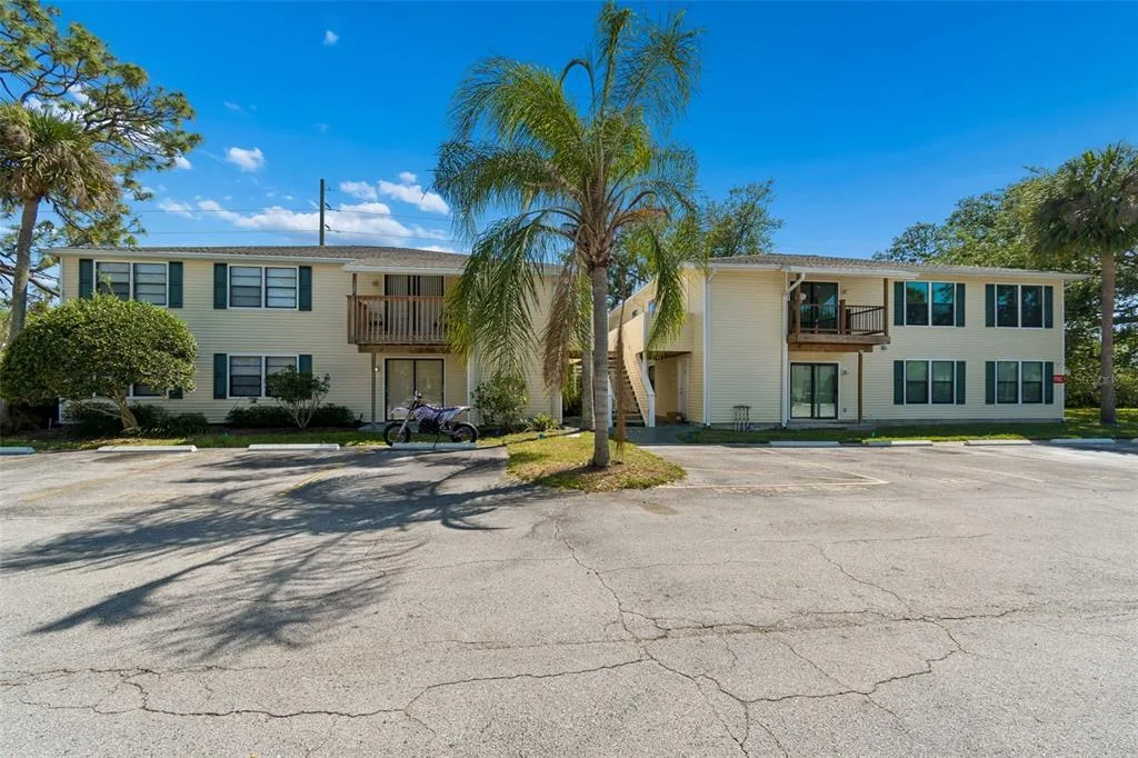 140 HUNTER LAKE DRIVE # 8C, OLDSMAR, FL 34677