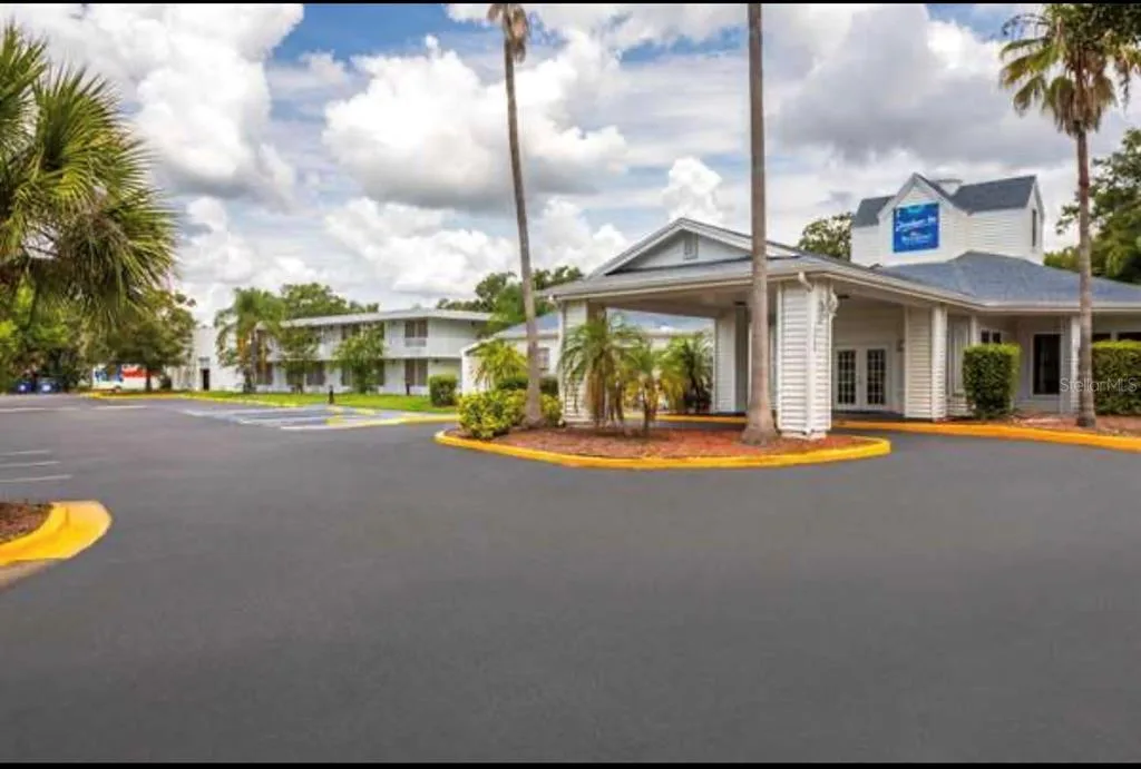 2930 POLYNESIAN ISLE BOULEVARD # 221, KISSIMMEE, FL 34746