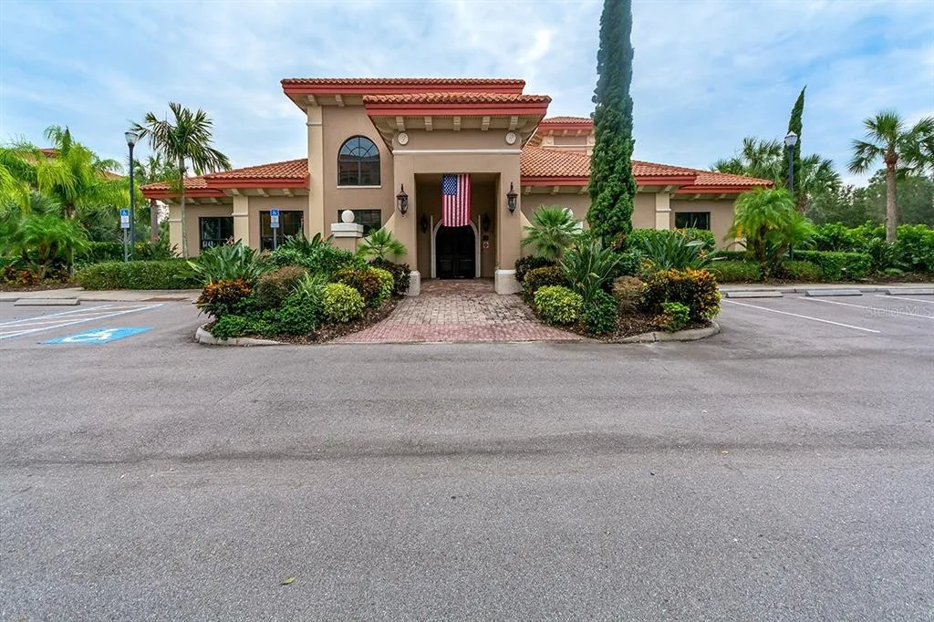 7702 LAKE VISTA COURT # 204, LAKEWOOD RANCH, FL 34202
