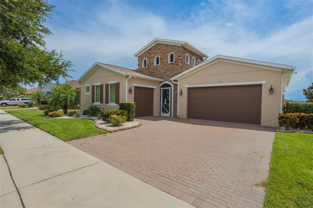 290 SILVER MAPLE ROAD, GROVELAND, FL 34736