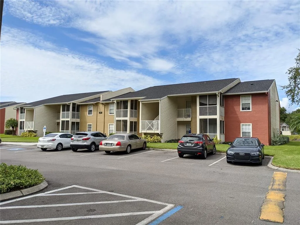 209 LAKE BROOK CIRCLE # 103, BRANDON, FL 33511