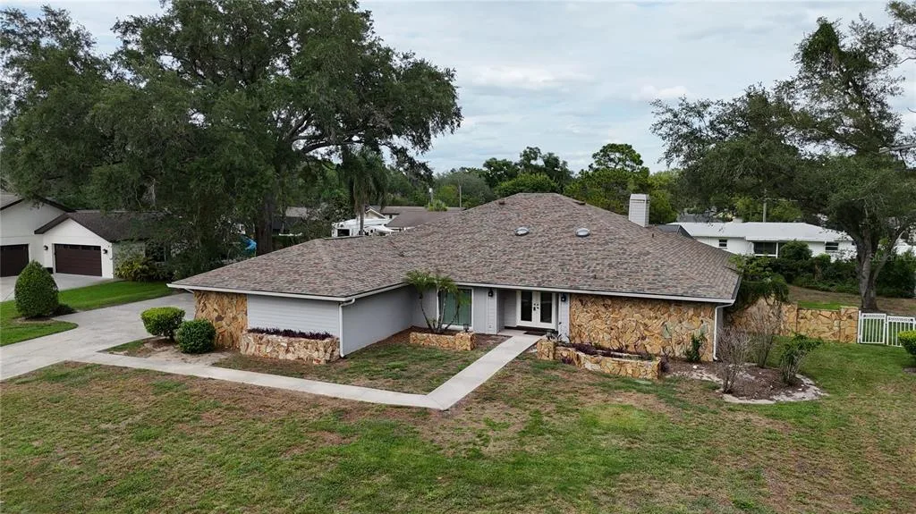 1009 MORFIELD LANE, BRANDON, FL 33511