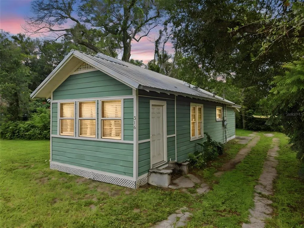 316 S AMELIA AVENUE, DELAND, FL 32724