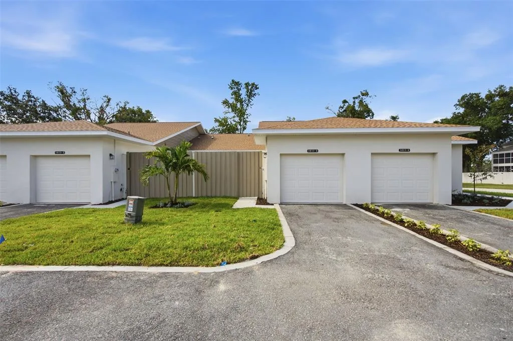 1411 OAK PL # B, APOPKA, FL 32712