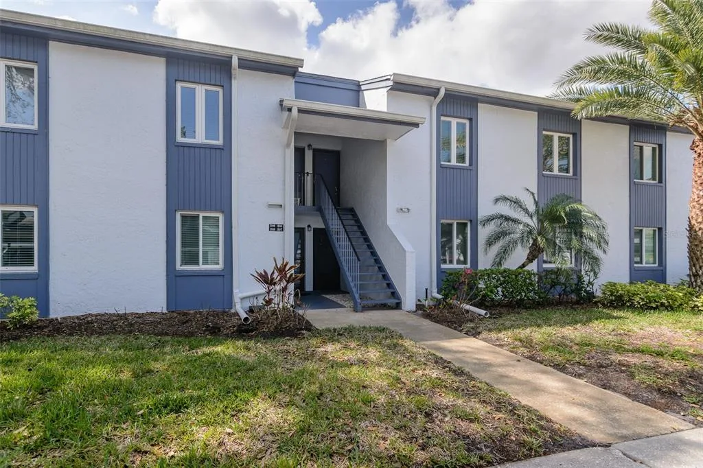 207 CYPRESS LANE, OLDSMAR, FL 34677