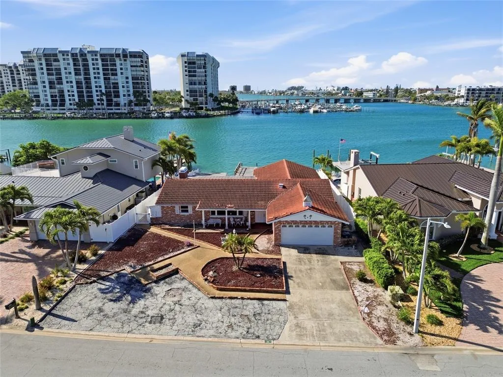 4 BELLEVUE DRIVE, TREASURE ISLAND, FL 33706