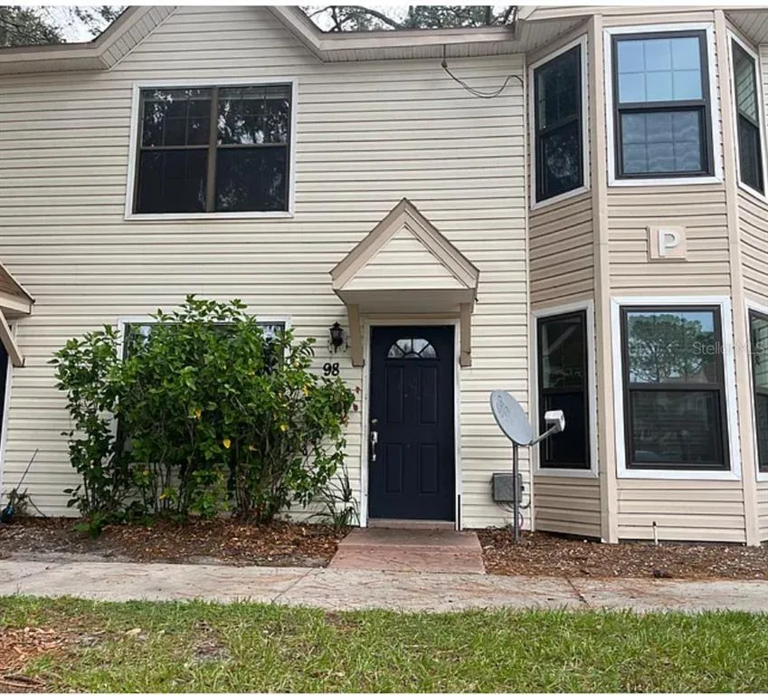 2302 MAKI ROAD # 98, PLANT CITY, FL 33563