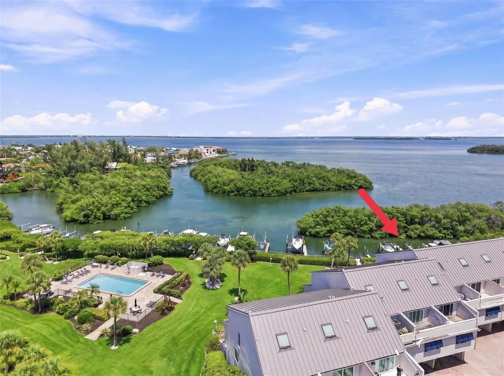 1375 PINELLAS BAYWAY S # 39, TIERRA VERDE, FL 33715