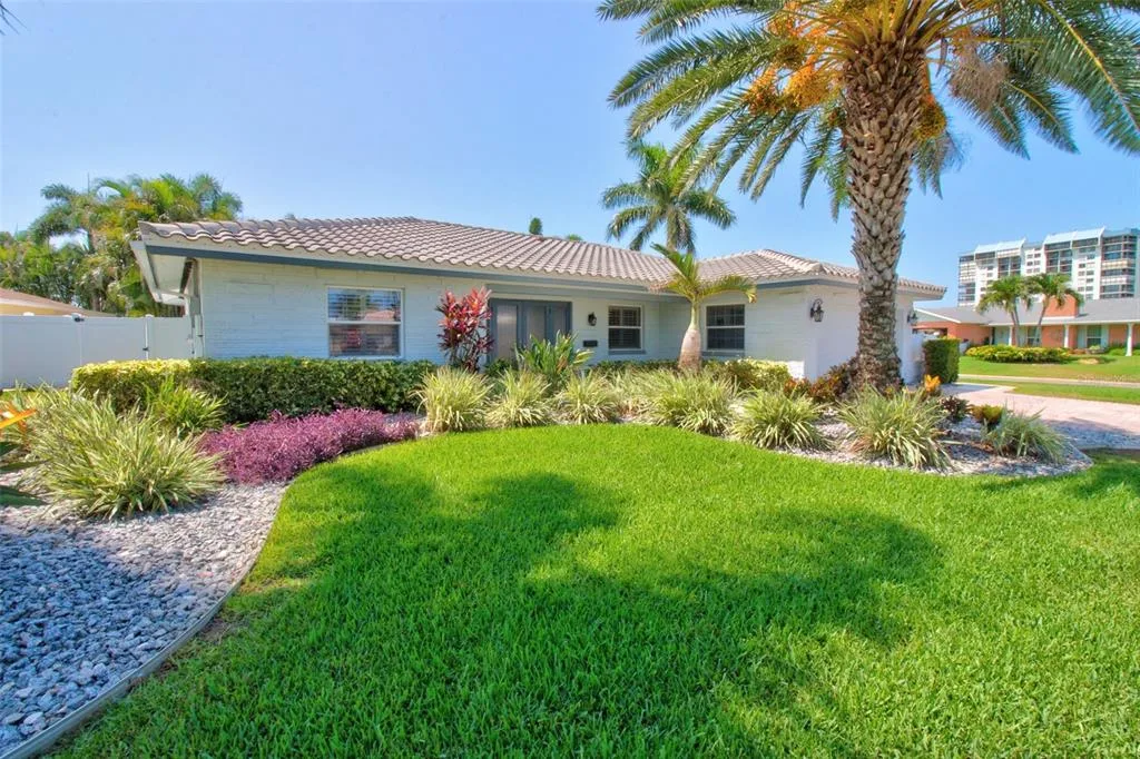 8094 12TH AVENUE S, ST PETERSBURG, FL 33707